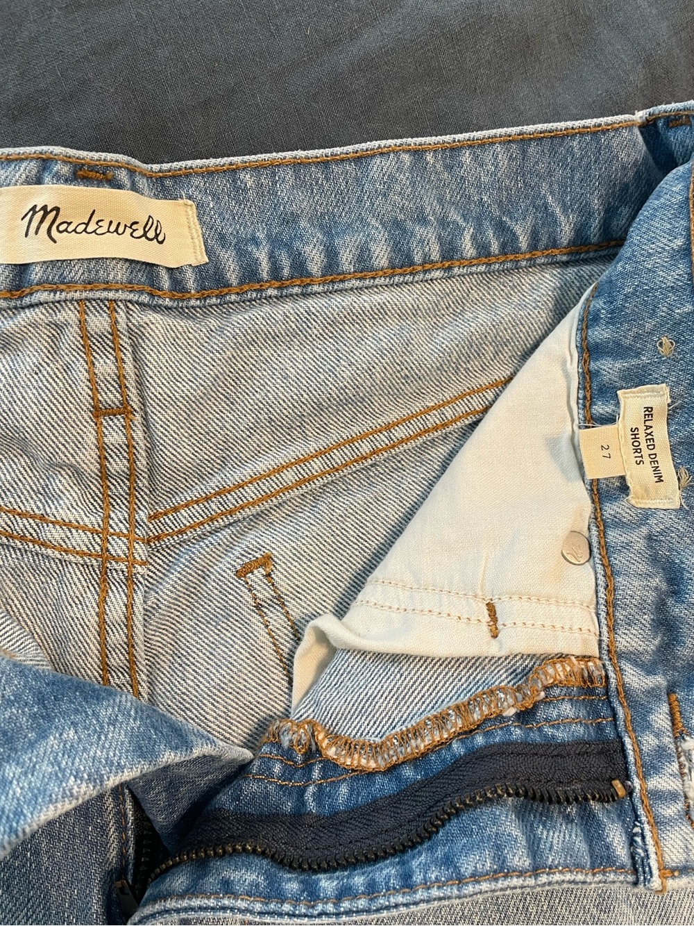 Madewell jean shorts - Picture 3 of 4
